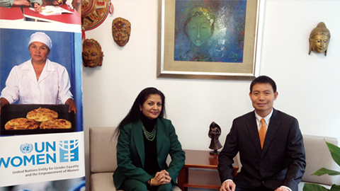 南非首位女性副总统 联合国会见UEDCEO