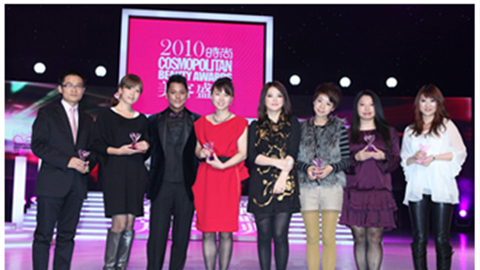 UED水漾肌密早晚水闪耀美容盛典